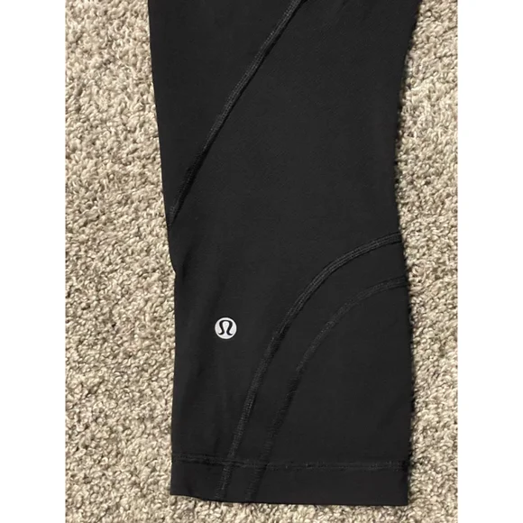 Lululemon Inspire Crop II, Luxtreme, Size 8, 21.5” Inseam, Black, VGUC - Picture 3 of 3